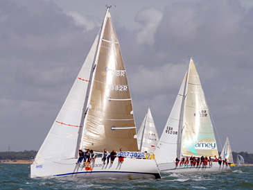 El capit&aacute;n, desde la Cowes Week
